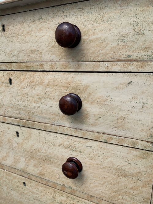 VICTORIAN PINE CHEST IN ORIGINAL PAINT - ADDITIONAL PHOTO 3