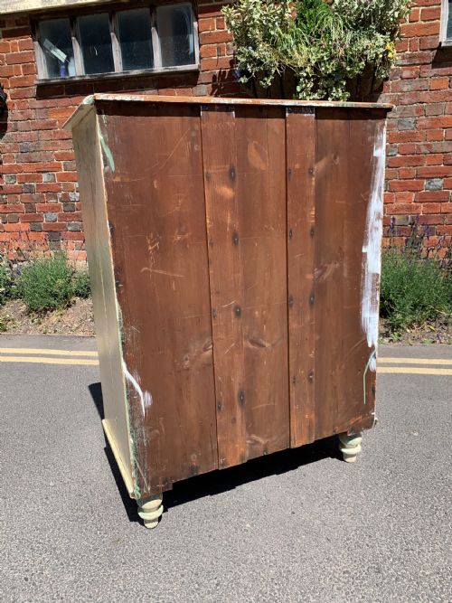 VICTORIAN PINE CHEST IN ORIGINAL PAINT - ADDITIONAL PHOTO 6