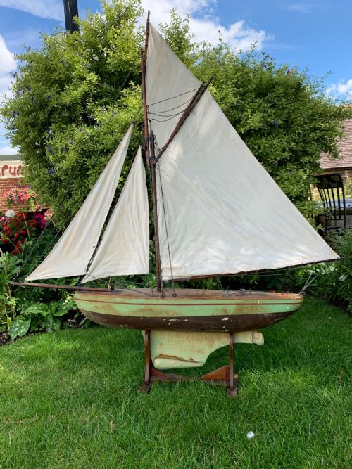 large pond yacht - CATEGORY: ANTIQUE MISCELLANEOUS - DATED 1920