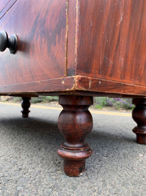 VICTORIAN PINE CHEST IN ORIGINAL PAINT - ADDITIONAL PHOTO 5