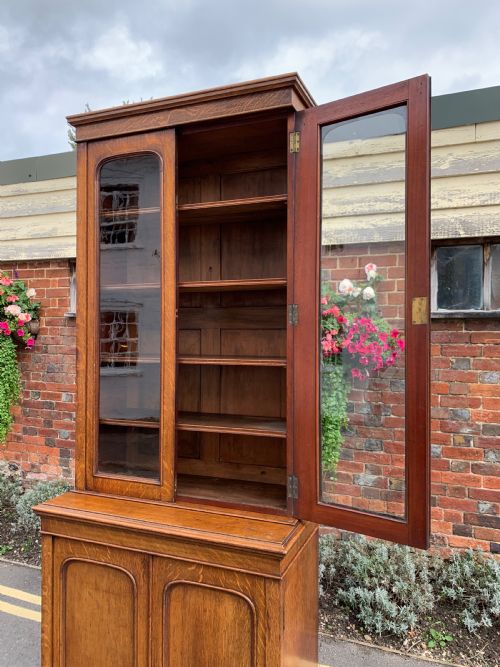 NINETEENTH CENTURY OAK BOOKCASE - ADDITIONAL PHOTO 4