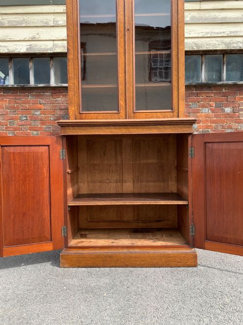NINETEENTH CENTURY OAK BOOKCASE - ADDITIONAL PHOTO 5