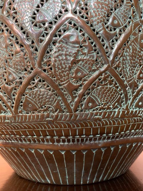 SUPERB LARGE CAIROWARE URN - ADDITIONAL PHOTO 3
