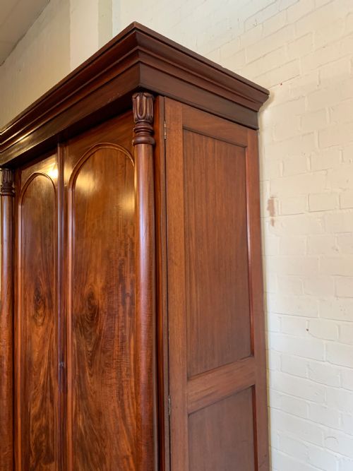 CHANNEL ISLANDS WARDROBE - ADDITIONAL PHOTO 3