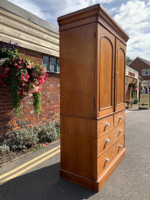 VICTORIAN PINE LINEN PRESS - ADDITIONAL PHOTO 4