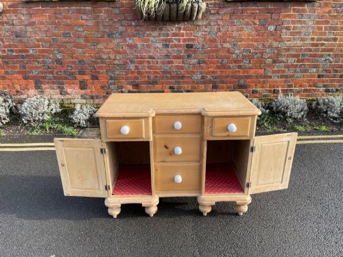 EARLY VICTORIAN PINE SIDEBOARD - ADDITIONAL PHOTO 6