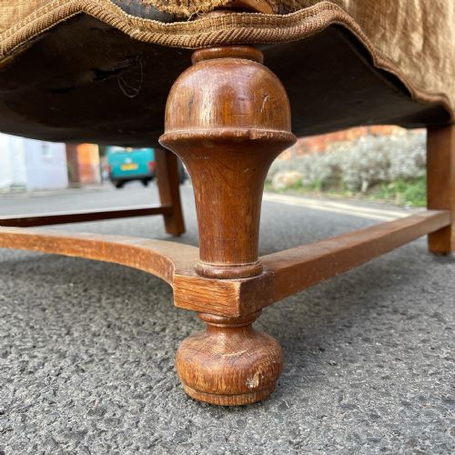 OAK FRAMED ARMCHAIR - ADDITIONAL PHOTO 2
