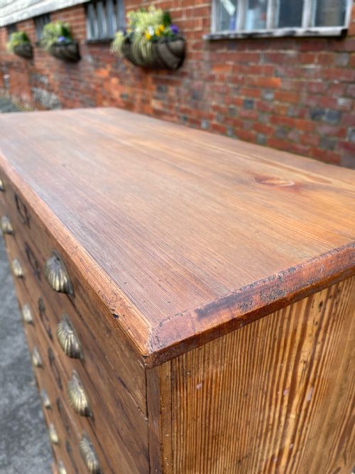 TALL PITCH PINE CHEST - ADDITIONAL PHOTO 4