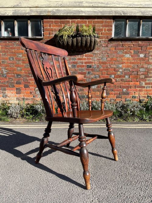 victorian windsor armchair - CATEGORY: ANTIQUE CHAIRS - DATED 1880