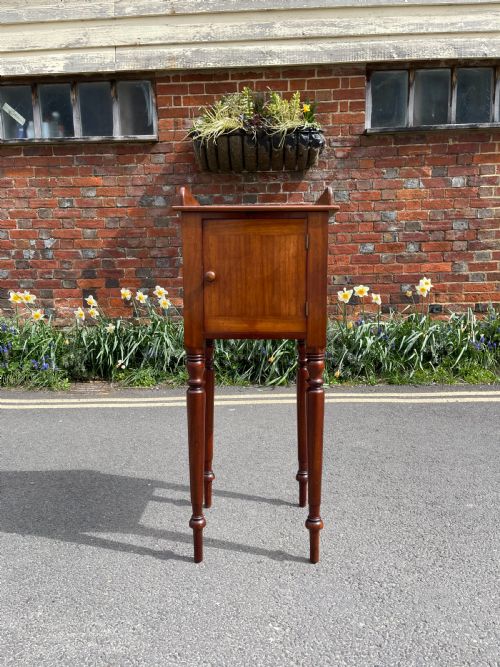 TALL VICTORIAN MAHOGANY CUPBOARD - ADDITIONAL PHOTO 3