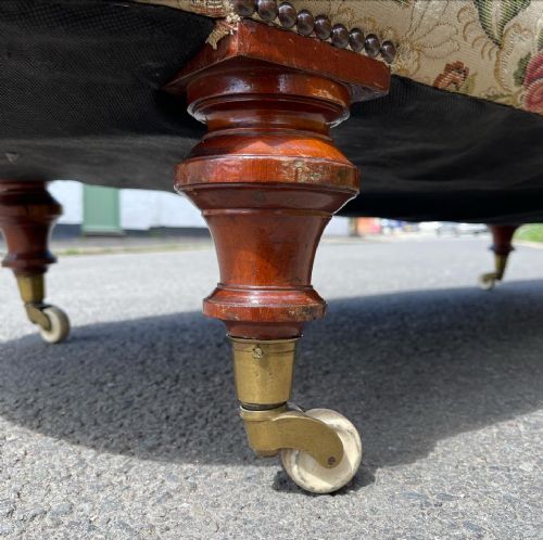 VICTORIAN DAYBED - ADDITIONAL PHOTO 3