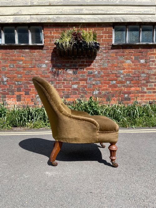 VICTORIAN WALNUT CHAIR - ADDITIONAL PHOTO 1