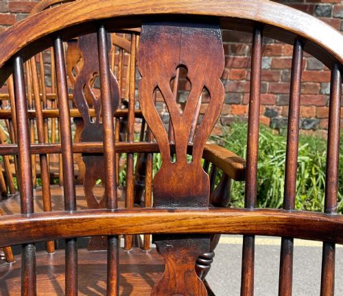 ASSEMBLED SET OF EIGHT WINDSOR ARMCHAIRS - ADDITIONAL PHOTO 1