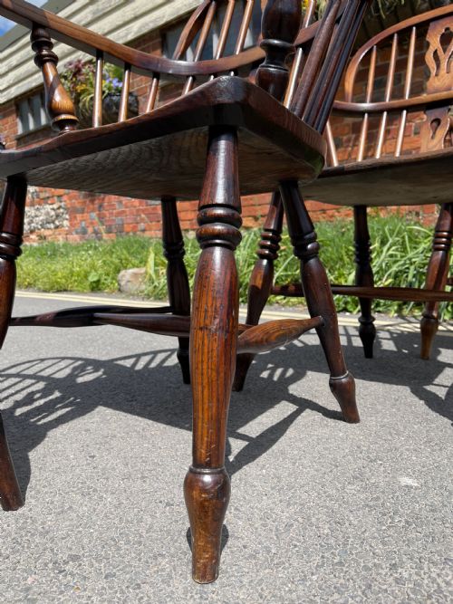 ASSEMBLED SET OF EIGHT WINDSOR ARMCHAIRS - ADDITIONAL PHOTO 5