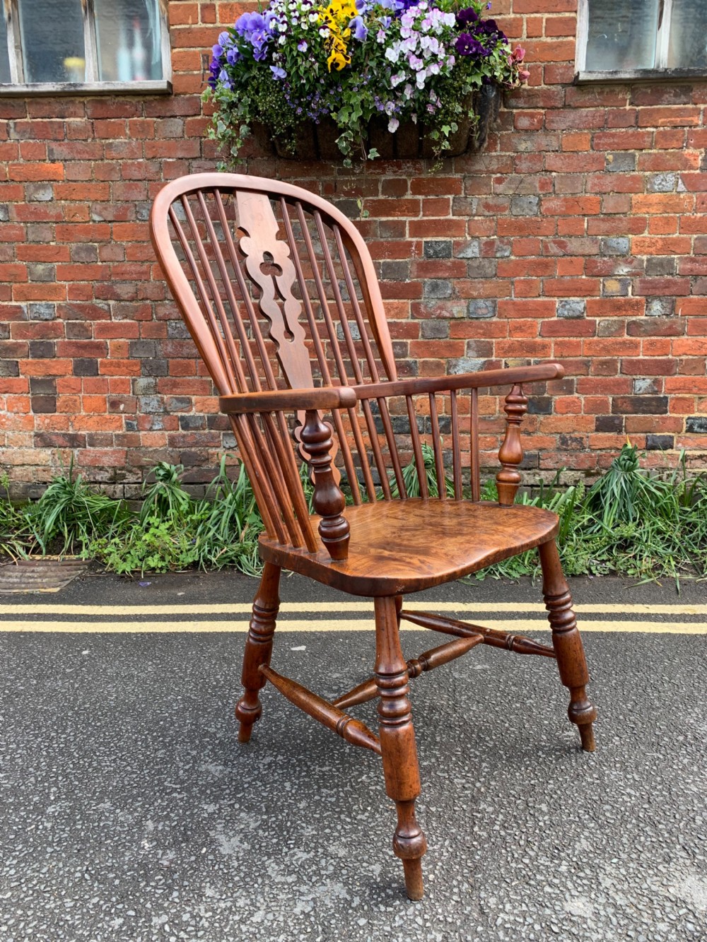Nineteenth century Windsor armchair 