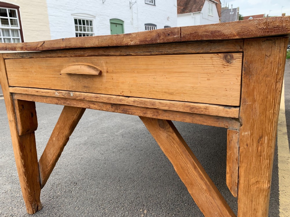 Large rustic pine table  View VI