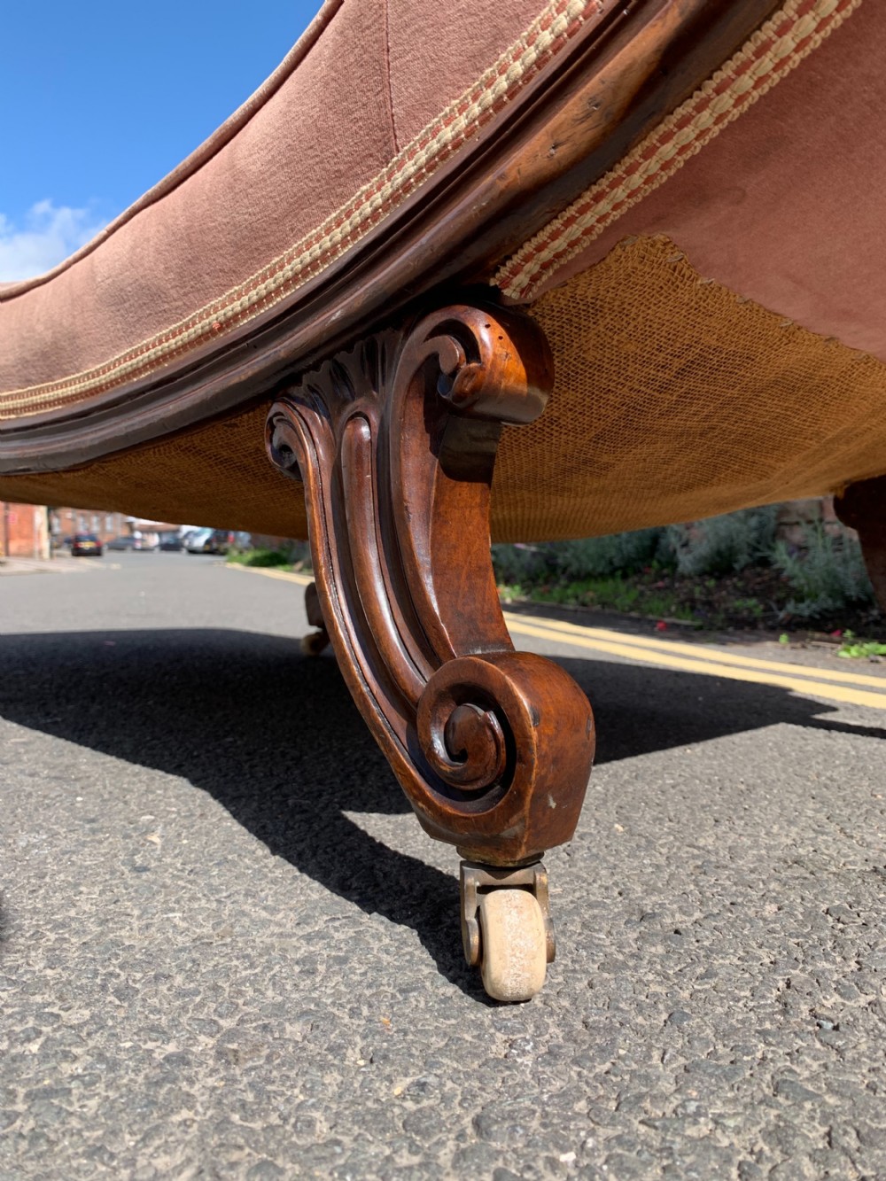 Victorian Walnut chaise longue  View III