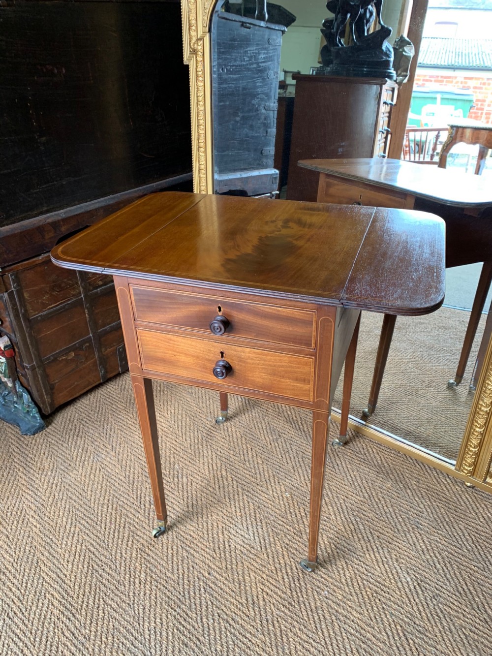 Nineteenth century baby  Pembroke table 