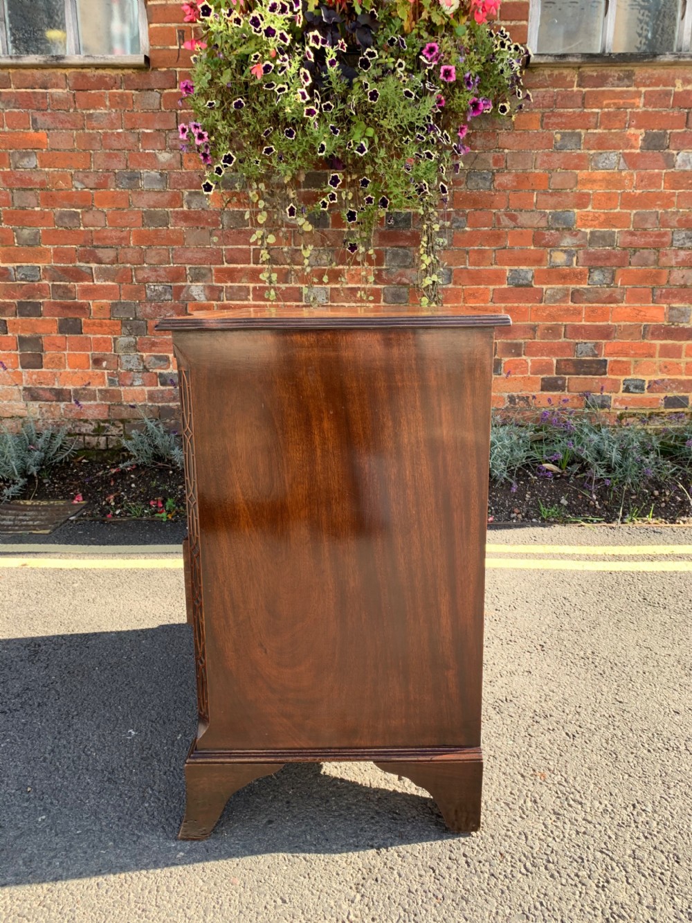 Chippendale revival serpentine chest  View VII
