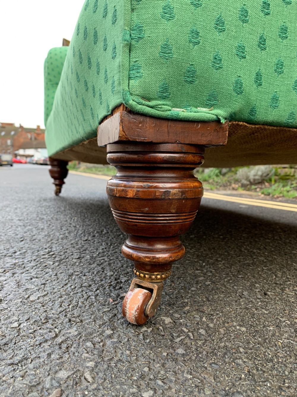 Victorian Chesterfield sofa View V