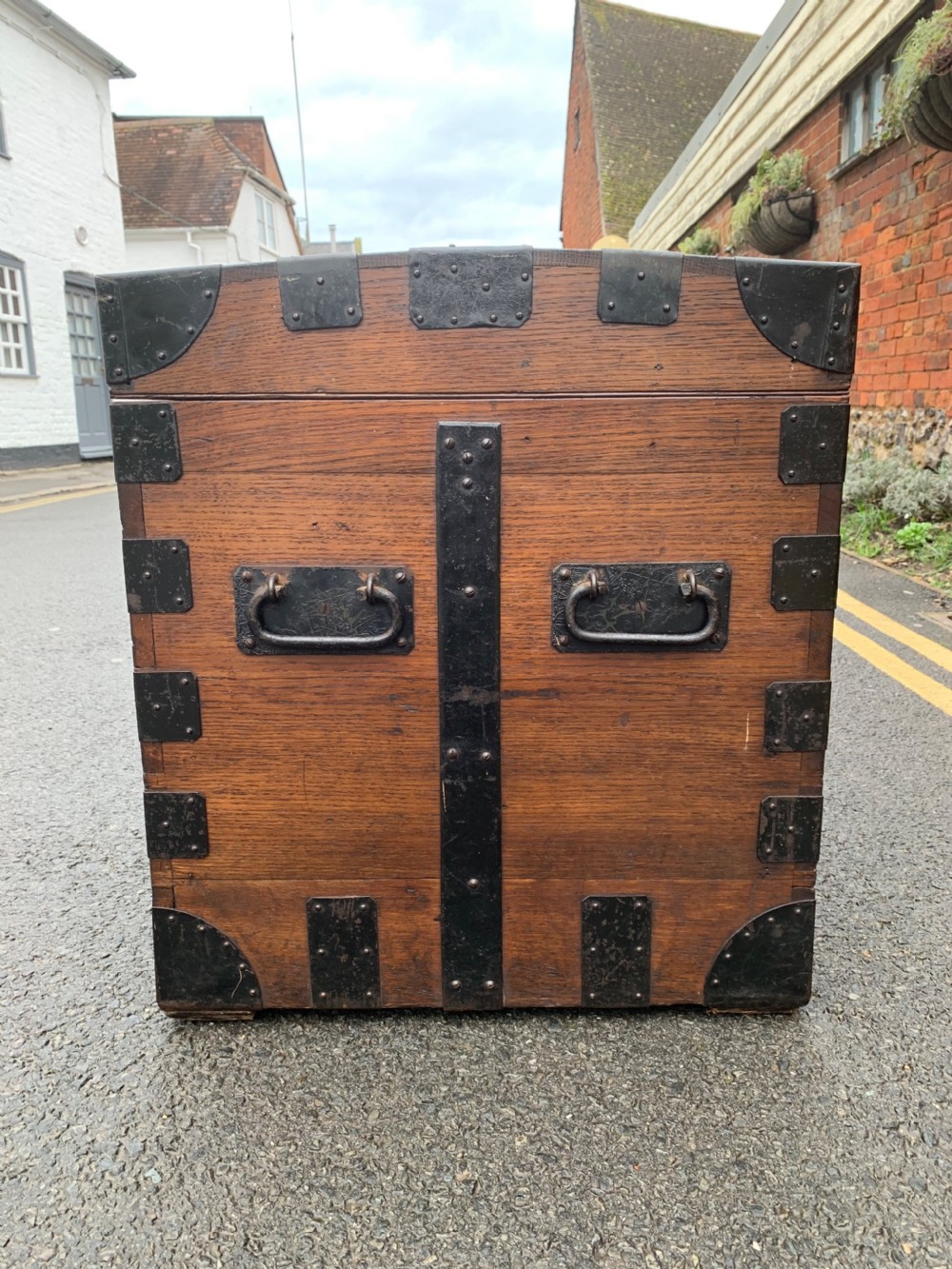 Victorian silver chest  View V