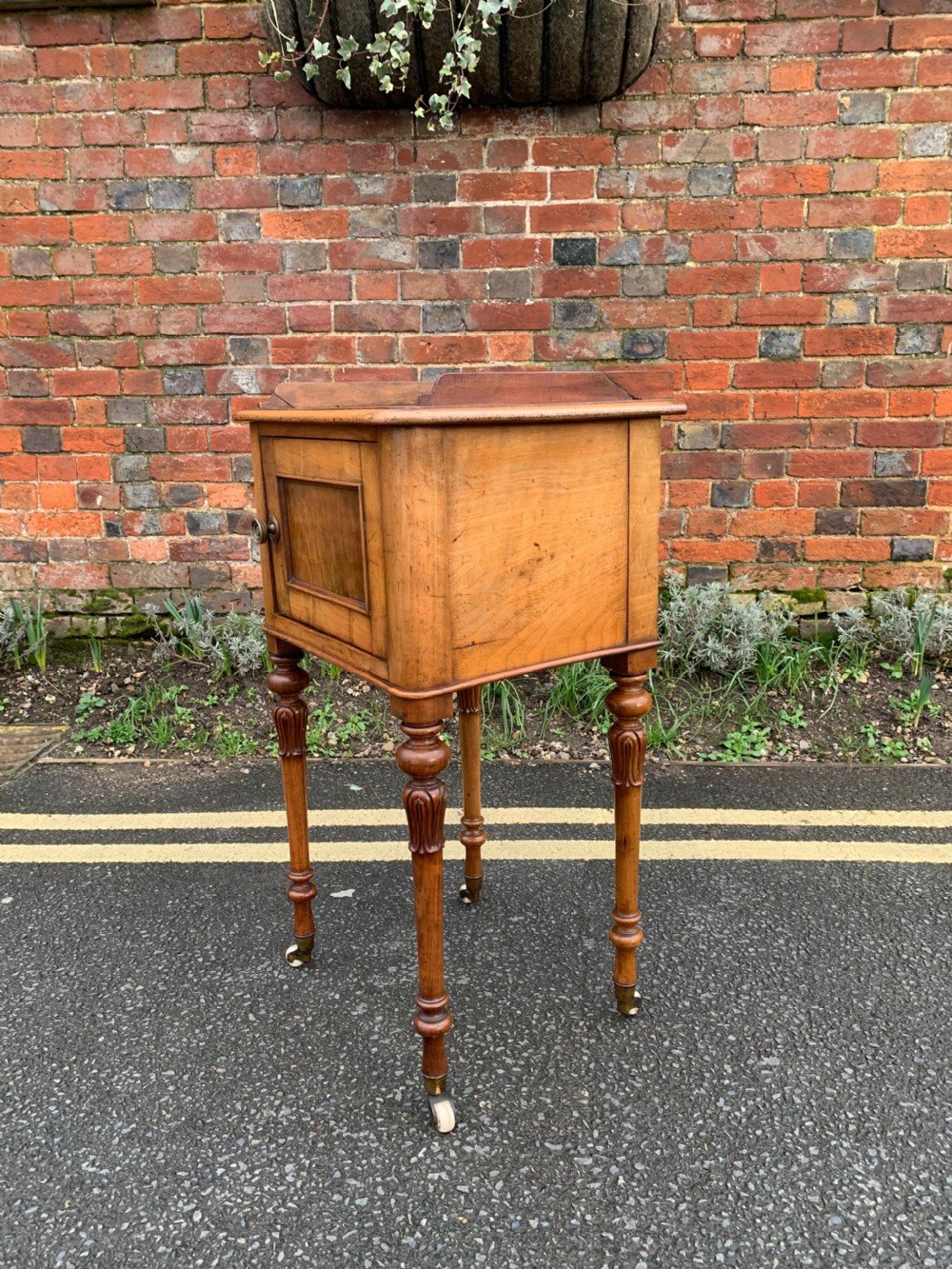 Early Victorian Walnut bedside cupboard  View VIII