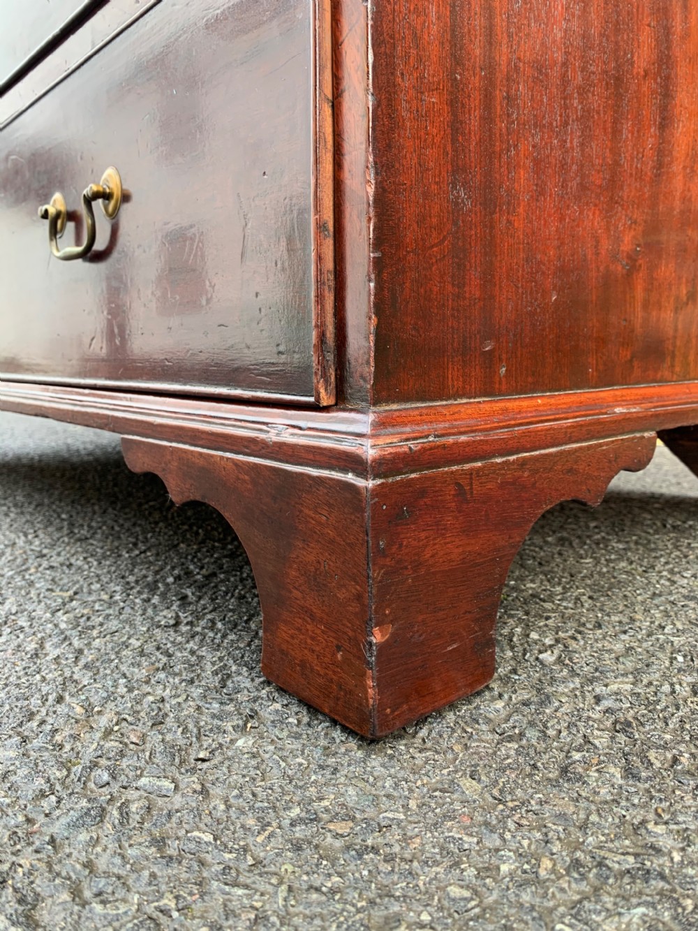 George III Mahogany chest  View V