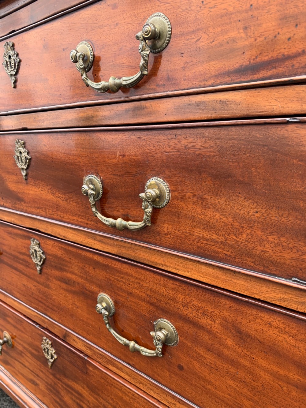 Georgian Mahogany chest  View II