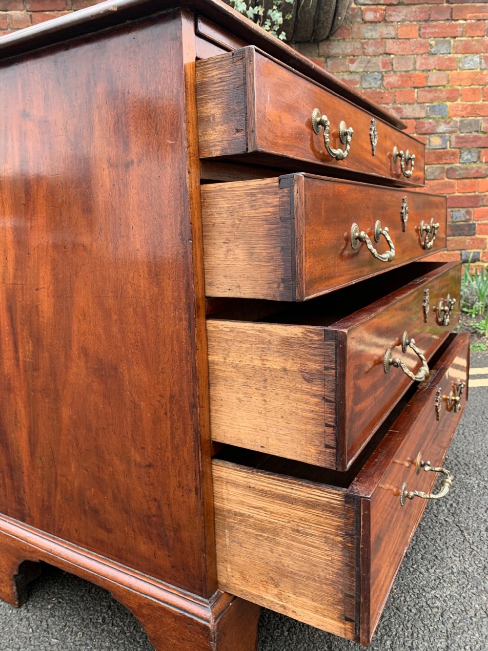 Georgian Mahogany chest  View VI