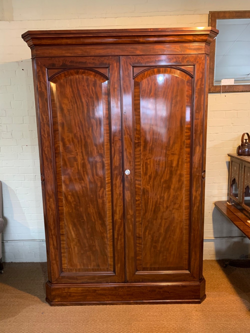 Quality Victorian Mahogany wardrobe 