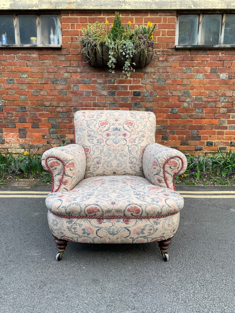 Deep seated armchair  View III