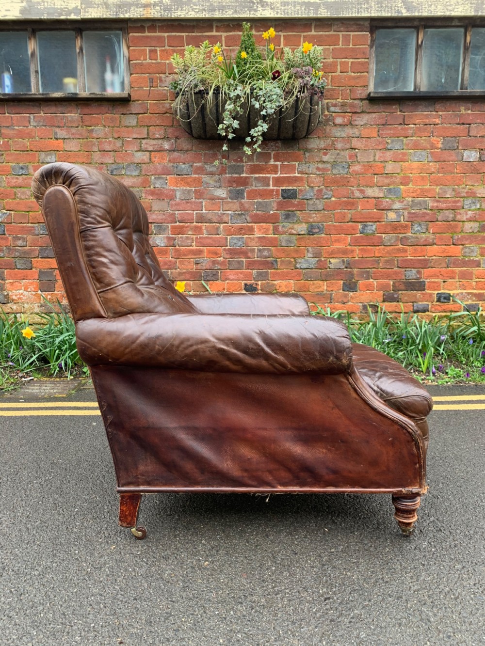 Victorian leather armchair  View IV