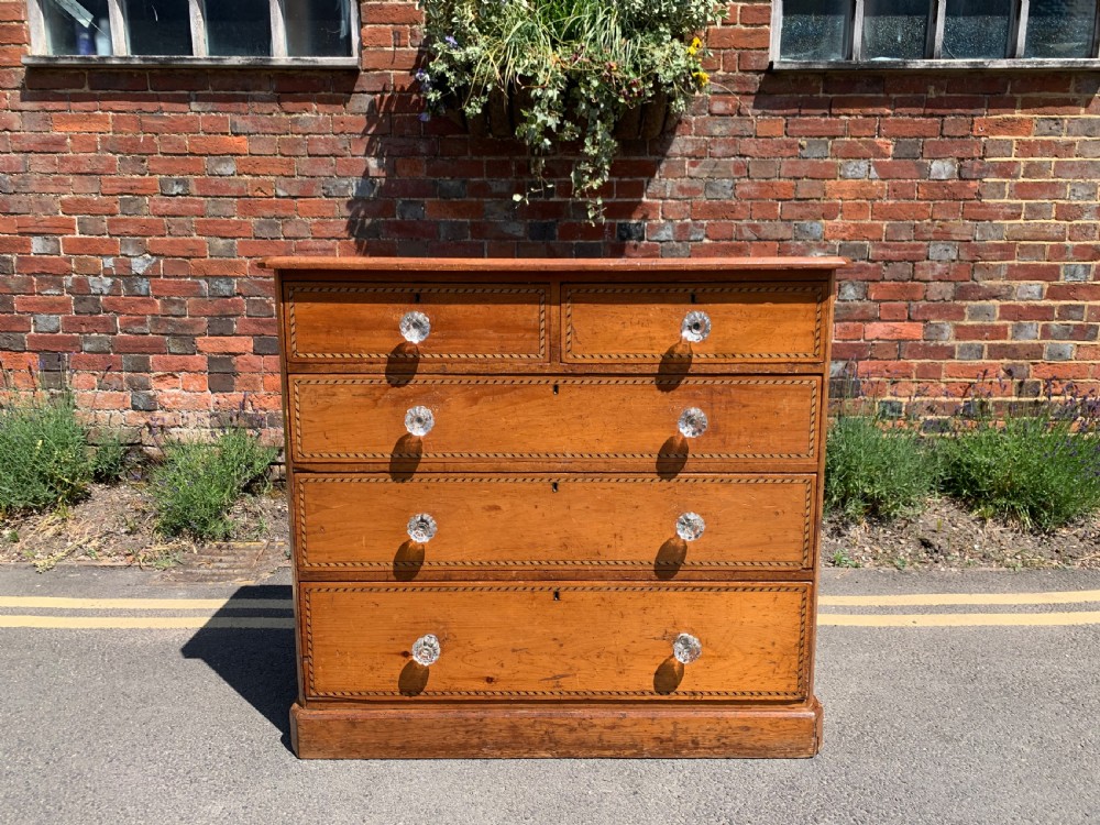 Victorian pine chest of drawers 