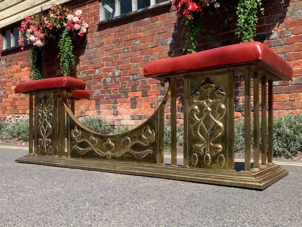 Art nouveau club fender 