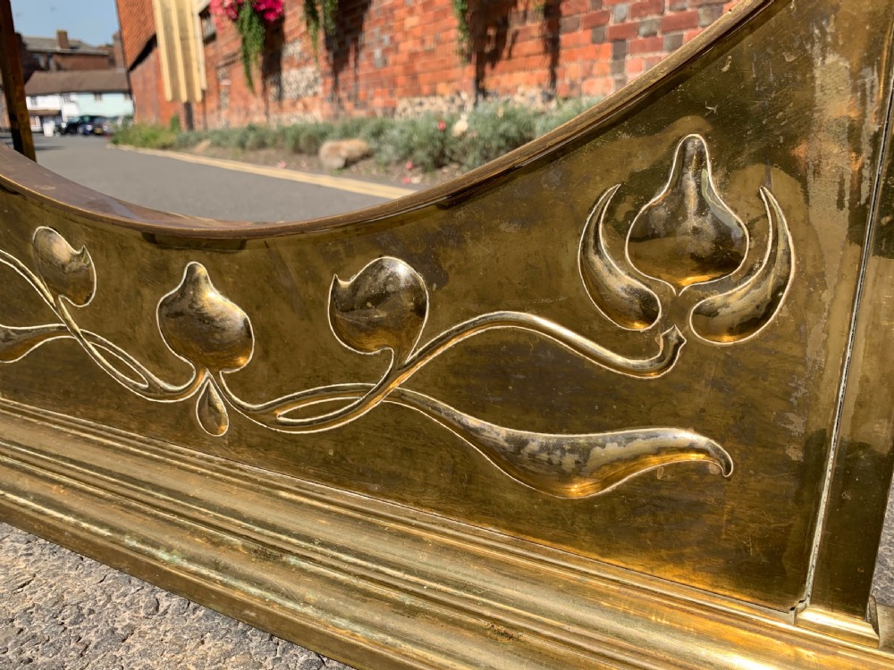 Art nouveau club fender  View VII