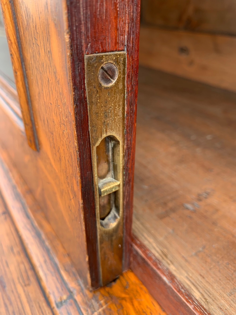 Nineteenth century oak bookcase  View IV