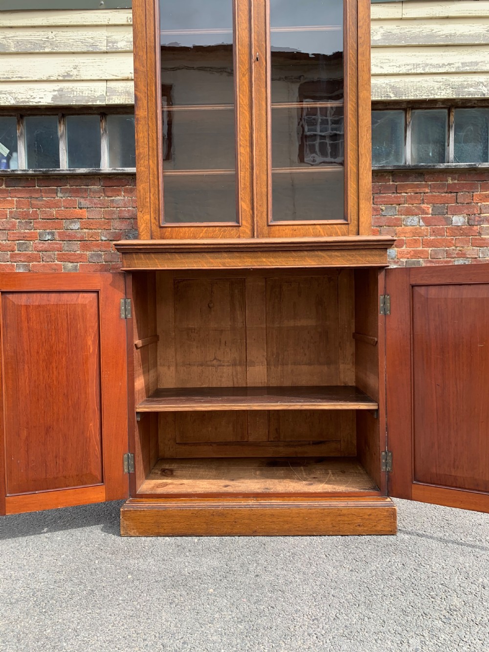 Nineteenth century oak bookcase  View VI