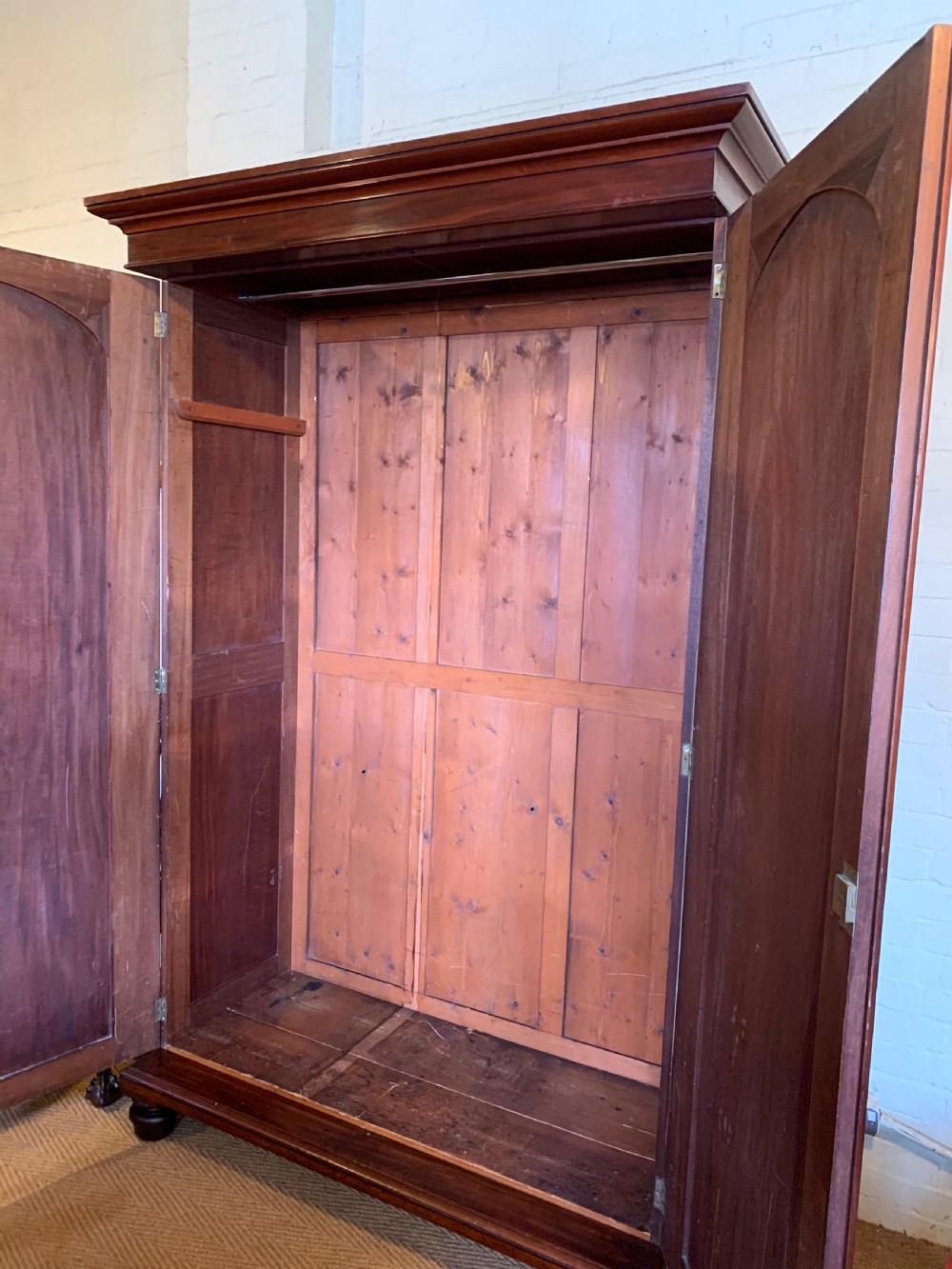 Channel Islands wardrobe  View III