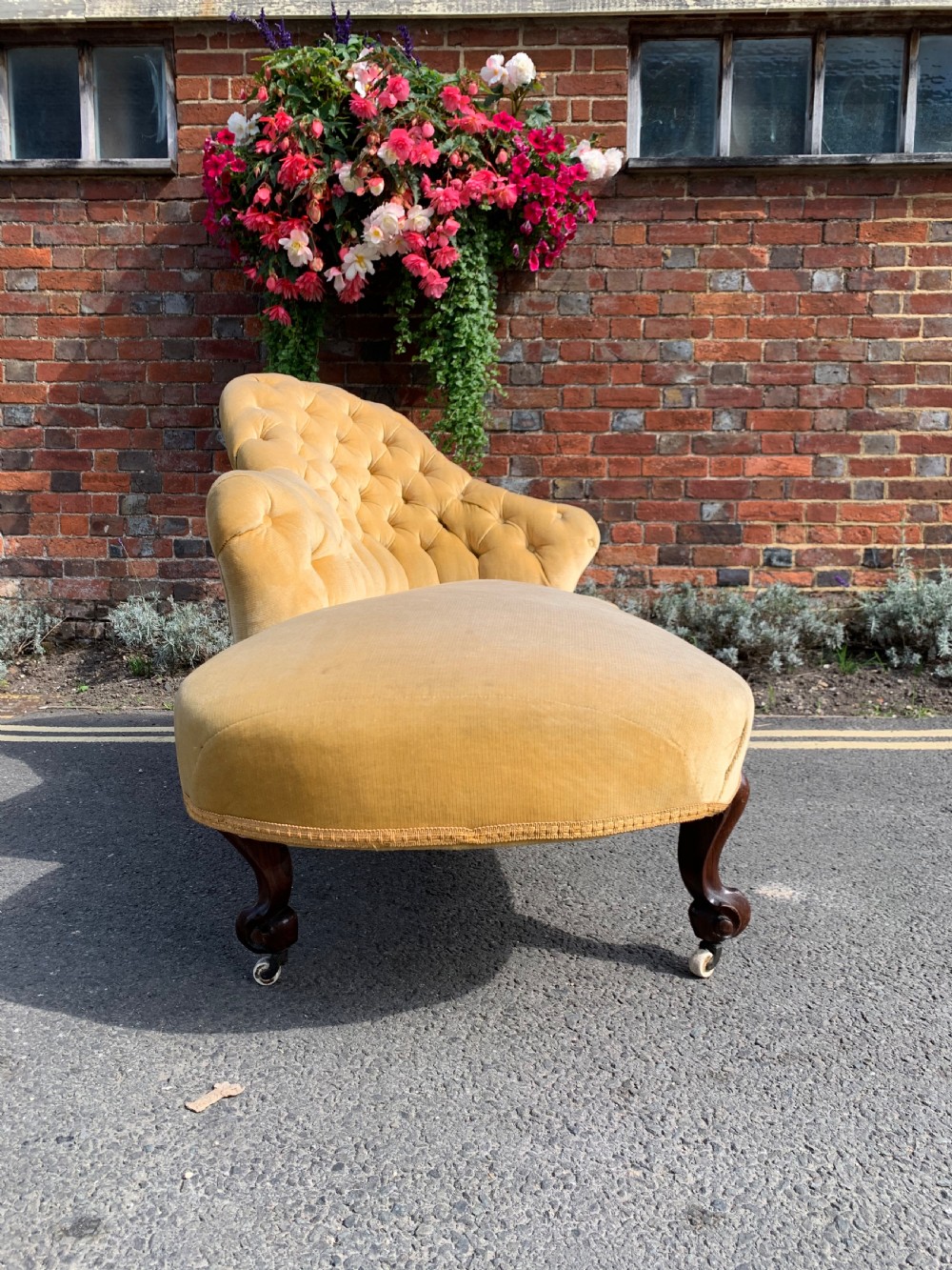 Victorian rosewood chaise longue  View VI