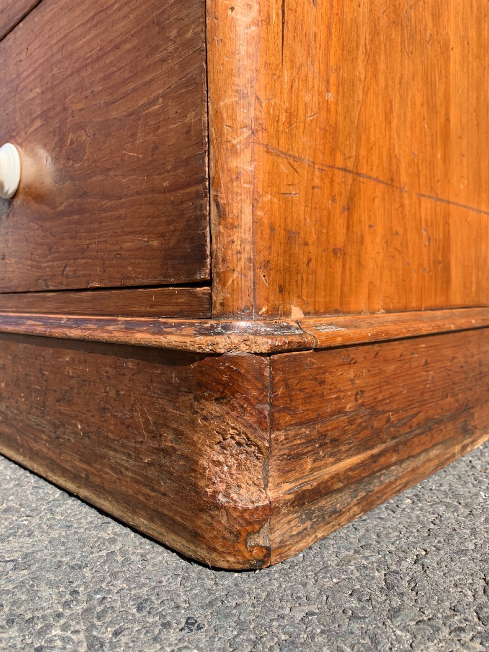 Victorian Pine linen press  View VI