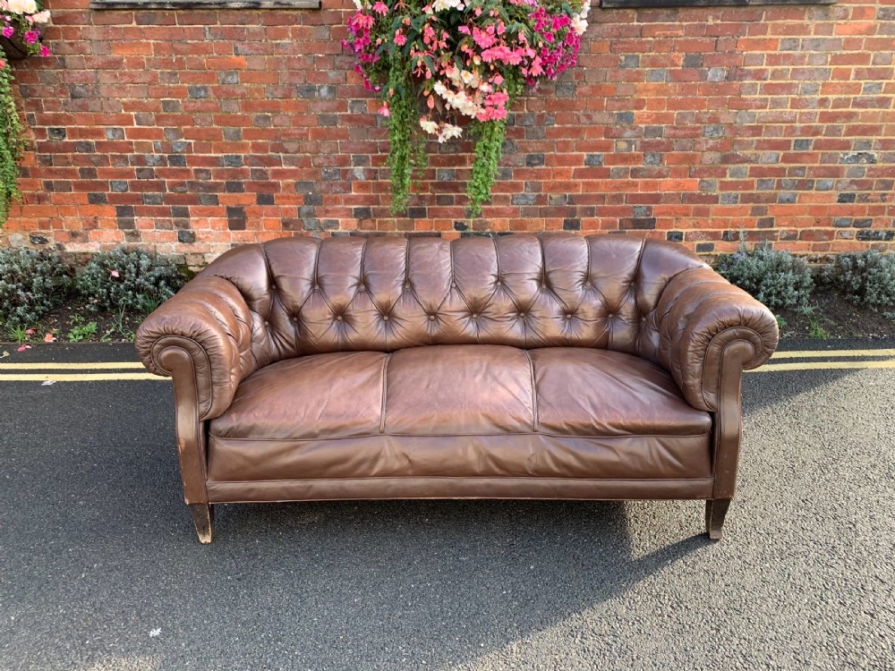 Leather chesterfield sofa 