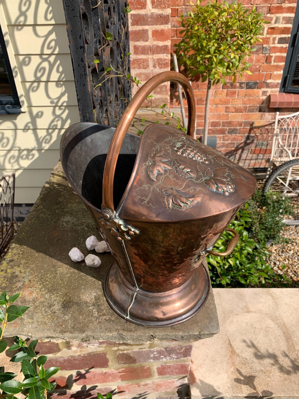 Victorian copper coal scuttle 