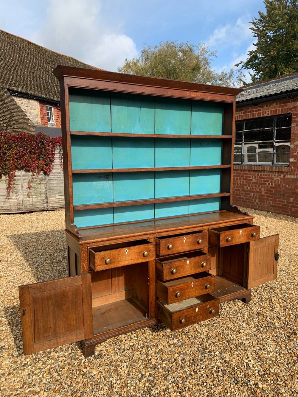 Nineteenth century oak Welsh dresser  View XII