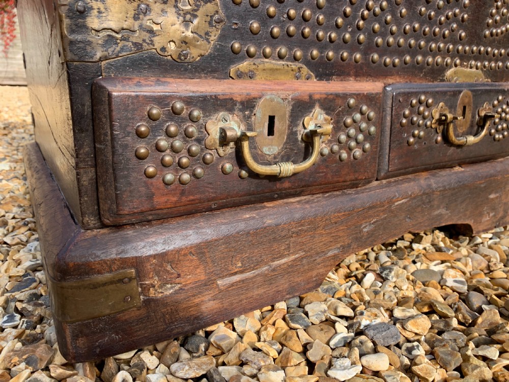 Nineteenth century Zanzibar trunk View III