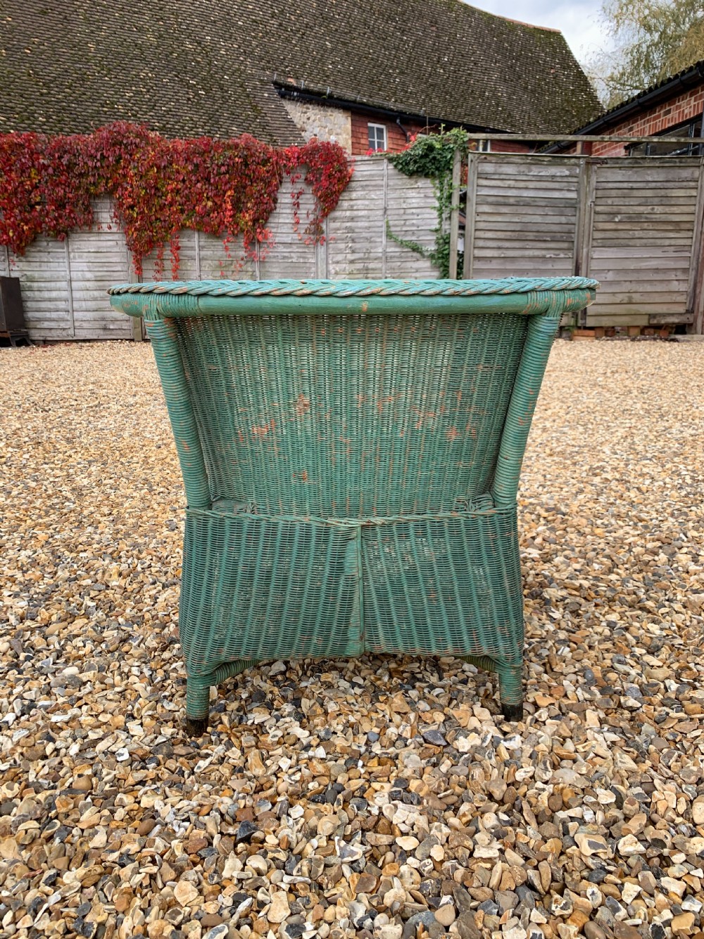 Lloyd loom armchair View V