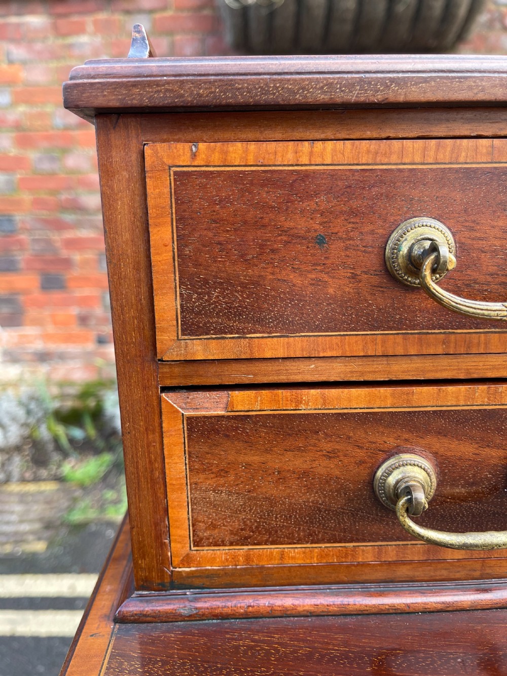Edwardian inlaid mahogany desk  View VIII