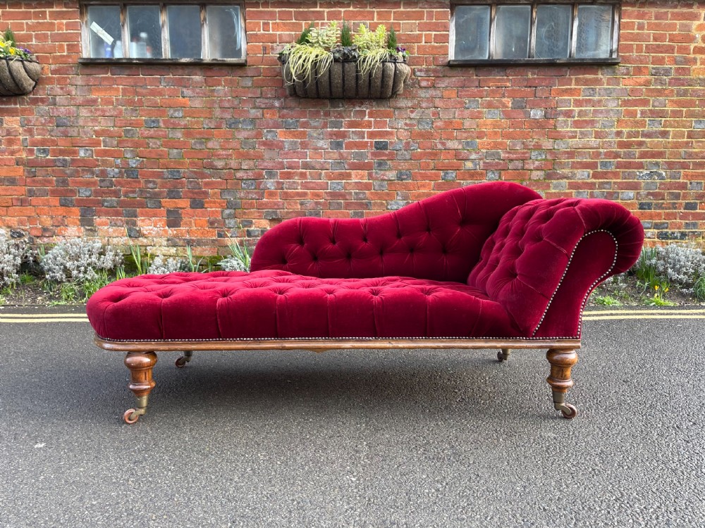 Victorian chaise longue 