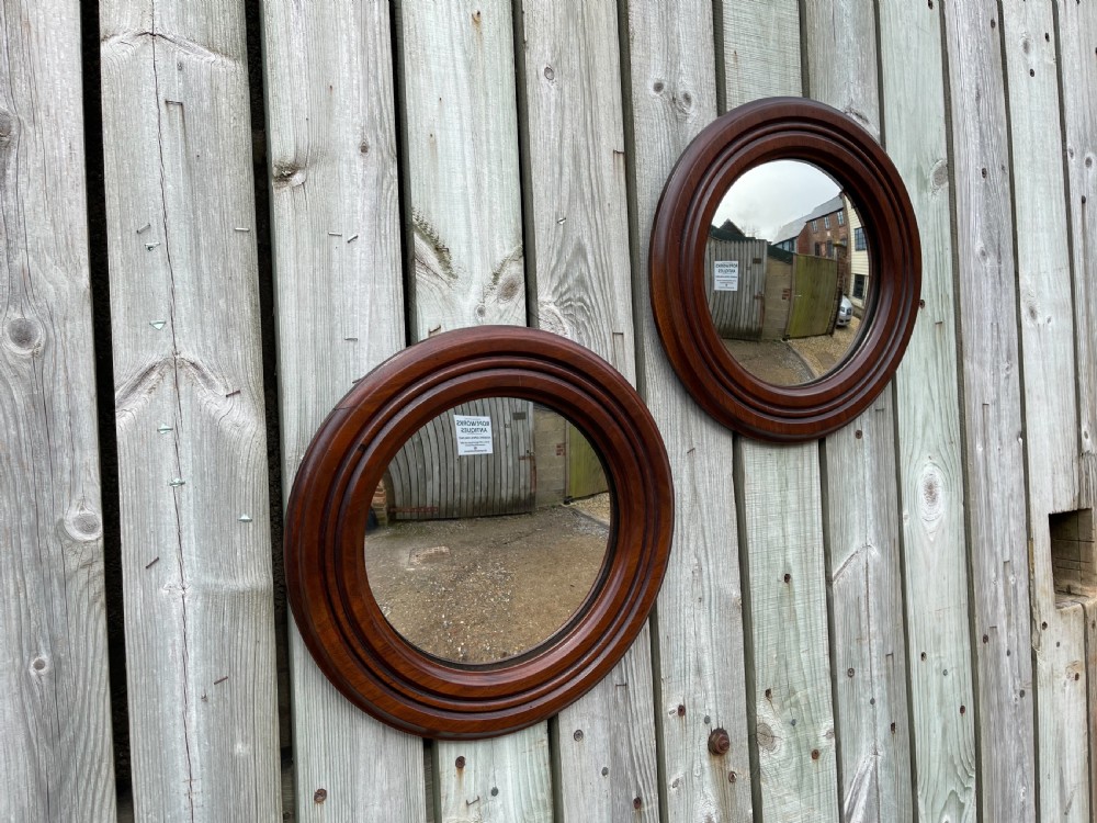 Pair of convex mirrors 