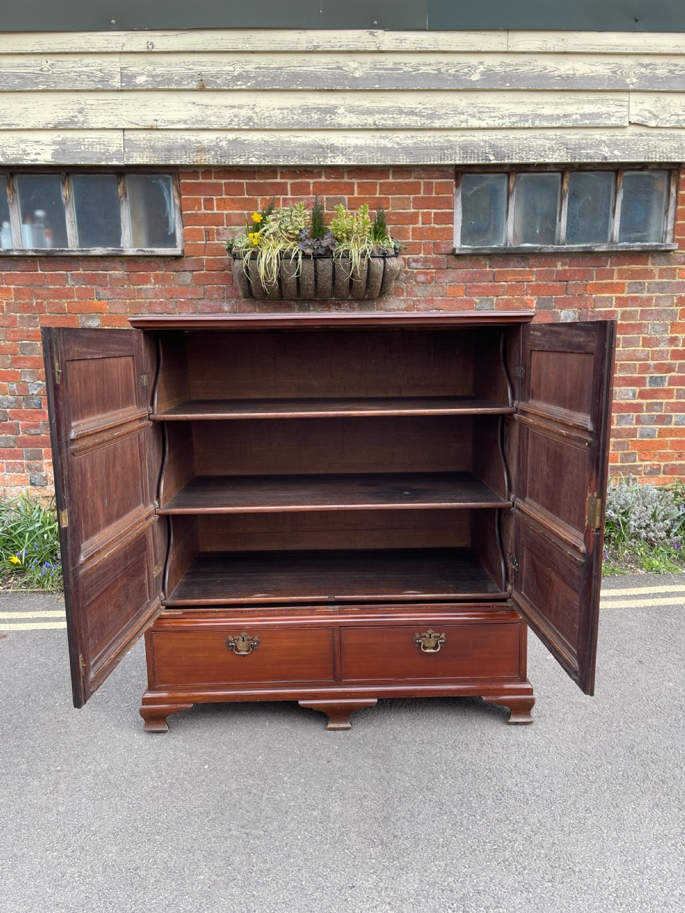 Eighteenth century Mahogany dwarf press cupboard  View IV