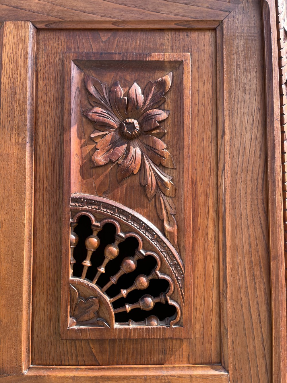 French chestnut cupboard  View VIII
